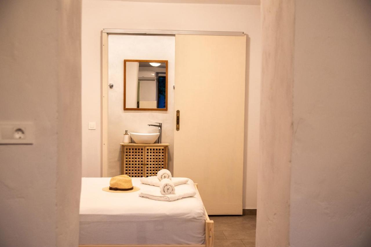 Feneri 3 -Cozy Rustic Apt 20' From Elafonisi Beach Perivolia  Extérieur photo