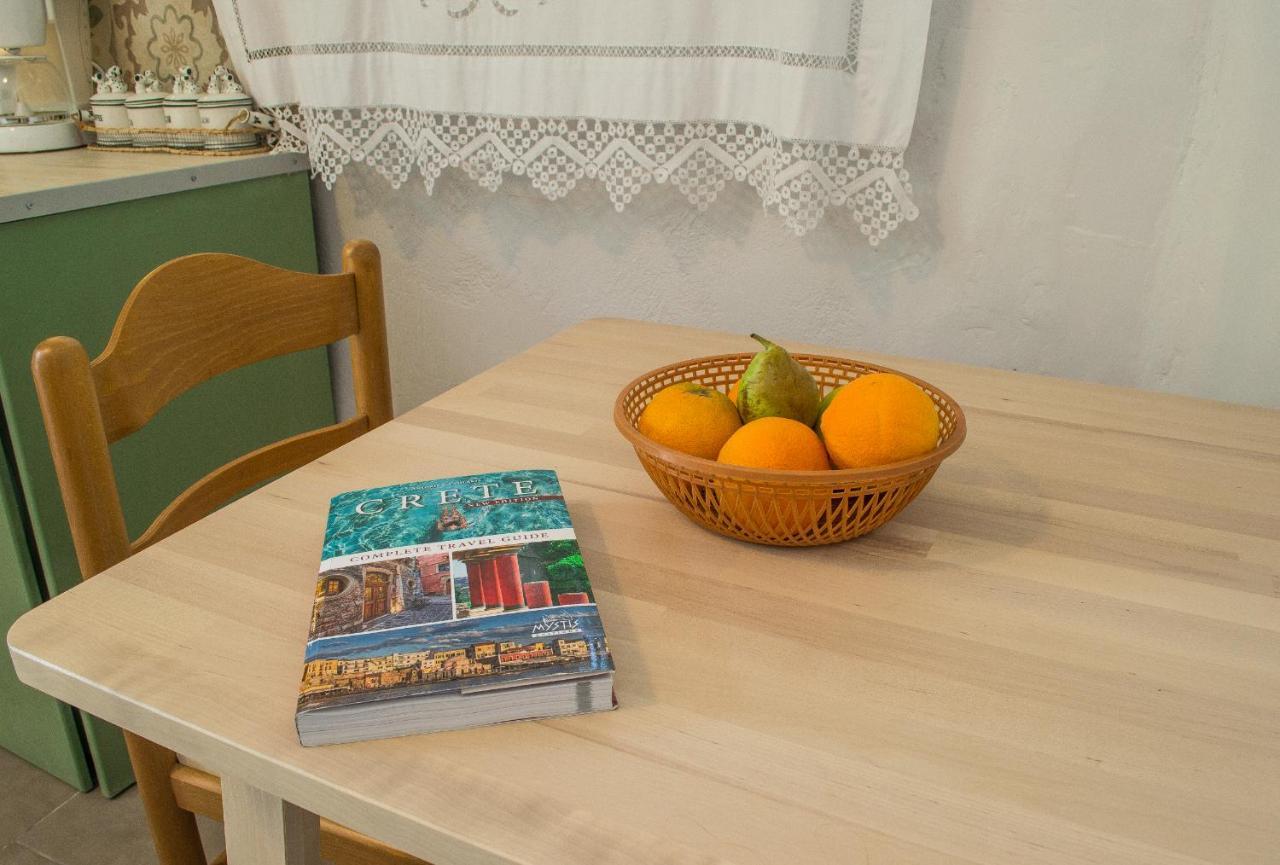Feneri 3 -Cozy Rustic Apt 20' From Elafonisi Beach Perivolia  Extérieur photo