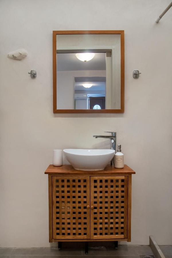 Feneri 3 -Cozy Rustic Apt 20' From Elafonisi Beach Extérieur photo